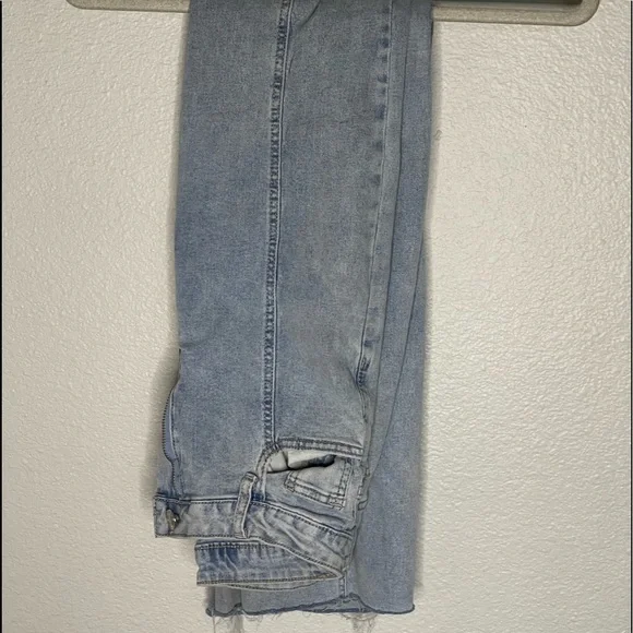 Straight Leg Jeans - Picture 3 of 3